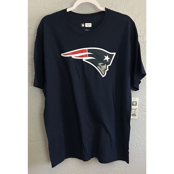 New England Patriots T-Shirt NWT Men Large Navy NFL Football Short Sleeve - Picture 1 of 5